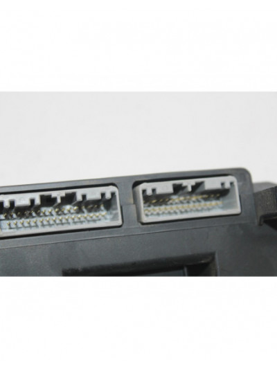 Recambio de caja reles / fusibles para land rover range rover sport v6 td s referencia OEM IAM AH2214F041AF