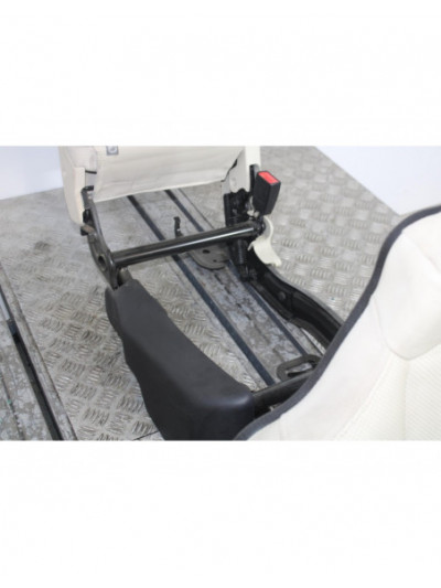 Recambio de asiento trasero derecho para land rover range rover sport v6 td s referencia OEM IAM 4050PIELBLANCO