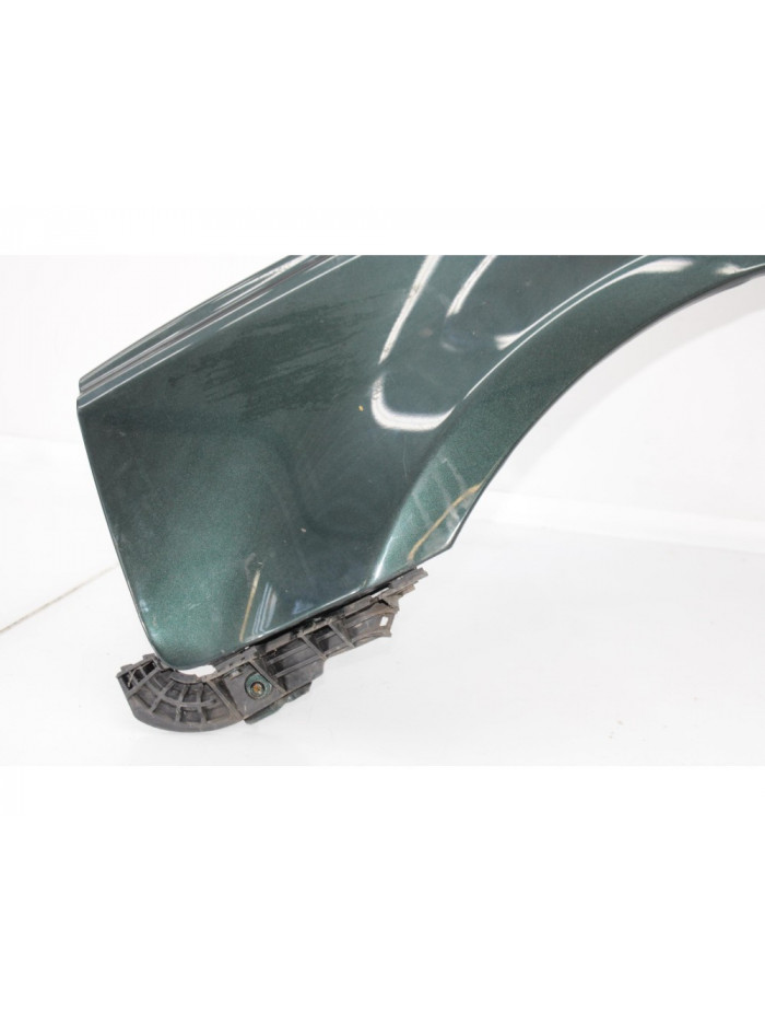 Recambio de aleta delantera izquierda para land rover range rover sport v6 td s referencia OEM IAM AH321615AA