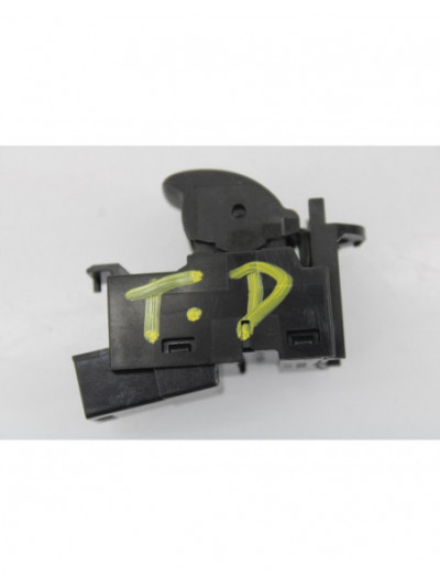 Recambio de mando elevalunas trasero derecho para land rover freelander (lr2) td4 hse referencia OEM IAM AH2214717AB