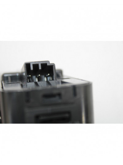 Recambio de mando elevalunas delantero izquierdo para land rover range rover sport v6 td s referencia OEM IAM AH2214540AC