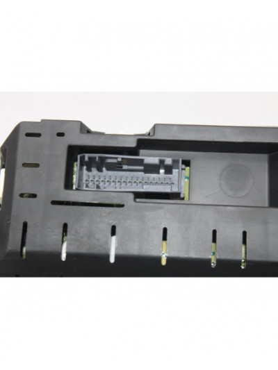 Recambio de cuadro instrumentos para land rover range rover sport v6 td s referencia OEM IAM AH2210849DG