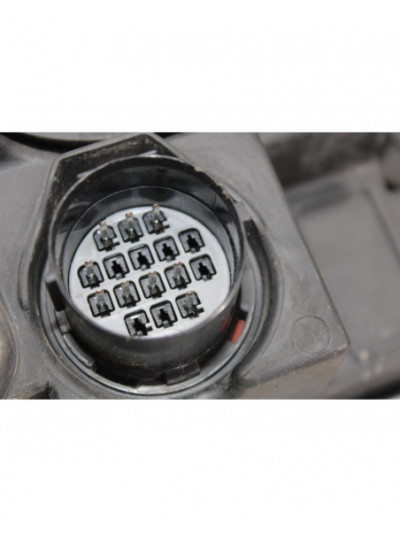 Faro izquierdo LAND ROVER RANGE ROVER SPORT V6 TD S 2010