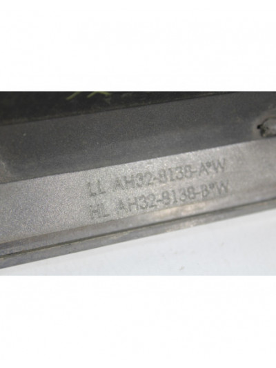 Recambio de rejilla delantera para land rover range rover sport v6 td s referencia OEM IAM AH328138AW