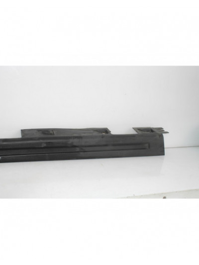Faldón lateral izquierdo LAND ROVER RANGE ROVER SPORT V6 TD HSE 2005