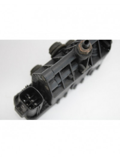 Recambio de valvula suspension neumatica para land rover range rover sport v6 td hse referencia OEM IAM RVH000055