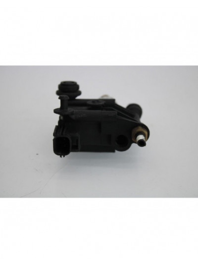 Recambio de valvula suspension neumatica para land rover range rover sport v6 td hse referencia OEM IAM RVH000046