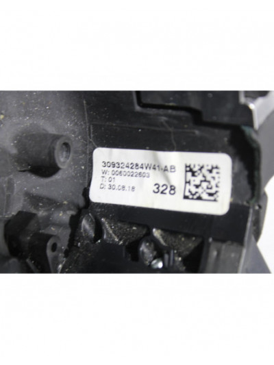 Recambio de volante para land rover evoque hse referencia OEM IAM GJ323F563BB