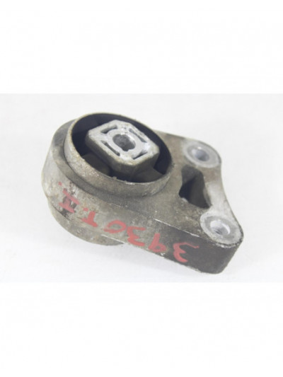 Soporte motor trasero AUDI A4 B8 Avant 2.0 TDI 143CV 105KW 2010