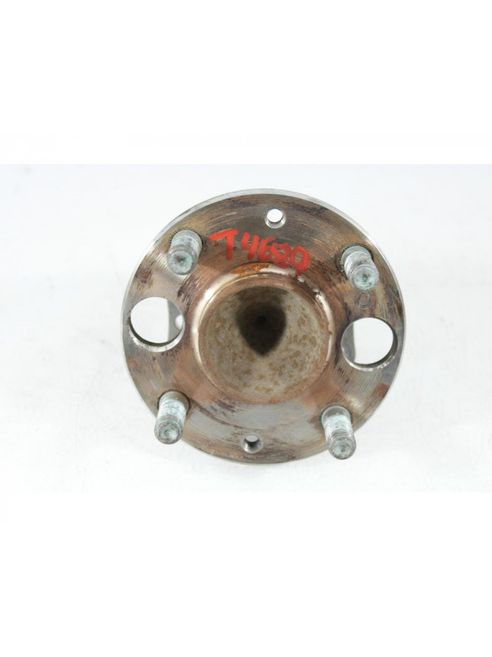 Recambio de buje para mazda 2 (dy) 1.4 cd referencia OEM IAM