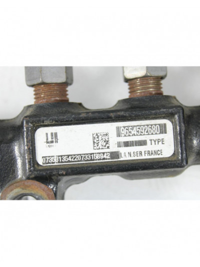Rampa inyectora MAZDA 2 1.4 CD 68CV 50KW 2008