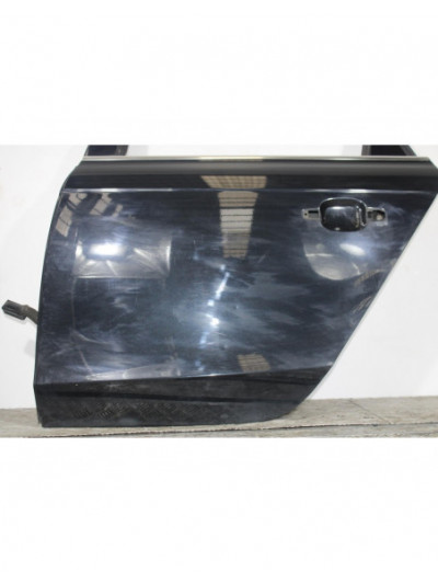 Puerta trasera izquierda AUDI A4 B8 Avant 2.0 TDI 2010