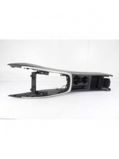 Consola central AUDI A4 B8 Avant 2.0 TDI 2010