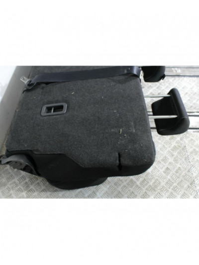 Recambio de asientos traseros para mazda 2 (dy) 1.4 cd referencia OEM IAM