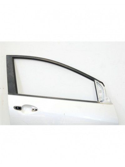 Puerta delantera derecha MAZDA 2 1.4 CD 2008