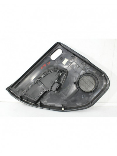 Guarnecido puerta trasera derecha MAZDA 2 1.4 CD 2008