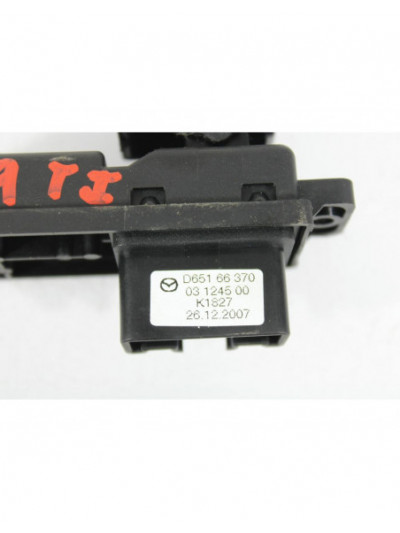 Recambio de mando elevalunas trasero izquierdo para mazda 2 (dy) 1.4 cd referencia OEM IAM D65166370