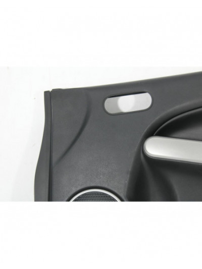 Guarnecido puerta delantera derecha MAZDA 2 1.4 CD 2008