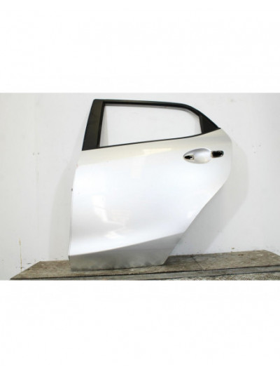 Recambio de puerta trasera izquierda para mazda 2 (dy) 1.4 cd referencia OEM IAM