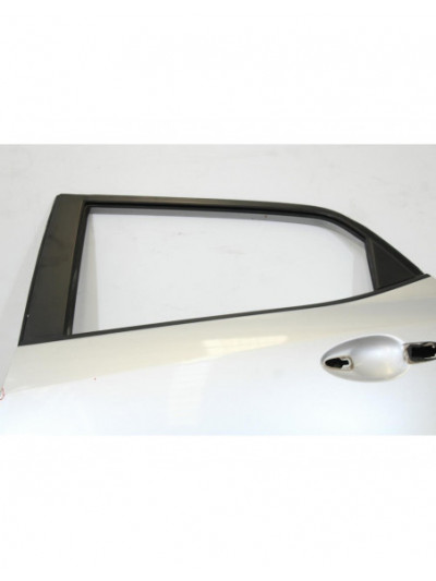 Puerta trasera izquierda MAZDA 2 1.4 CD 2008