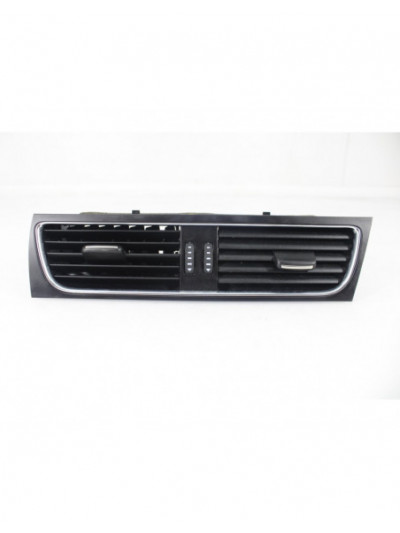 Rejilla aireadora AUDI A4 B8 Avant 2.0 TDI 2010