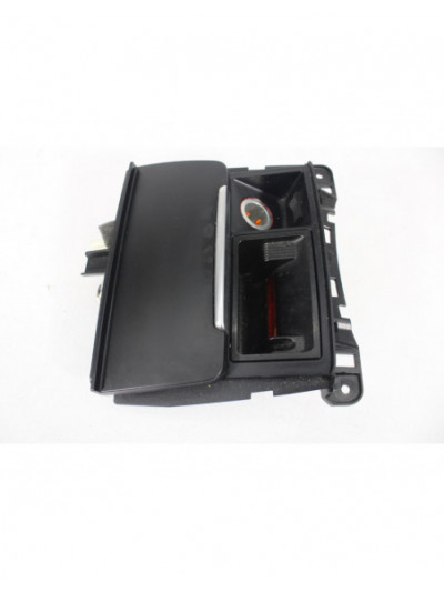 Recambio de cenicero para audi a4 b8 avant (8k5) 2.0 tdi referencia OEM IAM 8K0857951