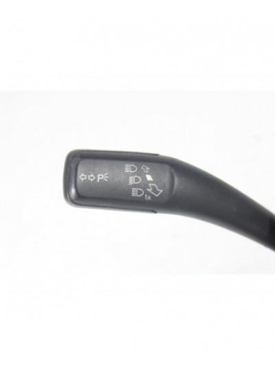 Mando multifunción AUDI A4 B8 Avant 2.0 TDI 2010