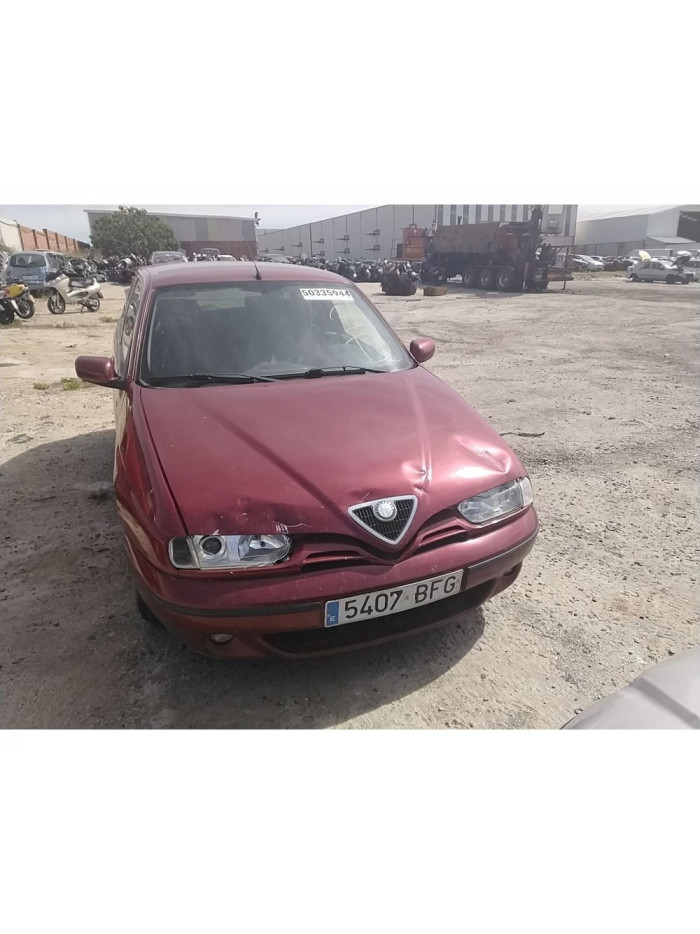 alfa romeo 145 (930_) del año 2001