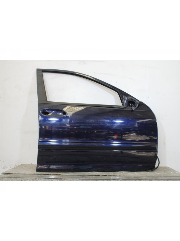 Puerta delantera derecha MERCEDES-BENZ CLASE C C 220 CDI 2001