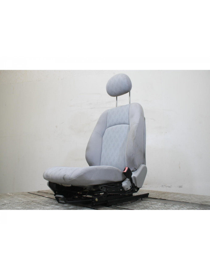 Asiento delantero derecho MERCEDES-BENZ CLASE C C 220 CDI 2001