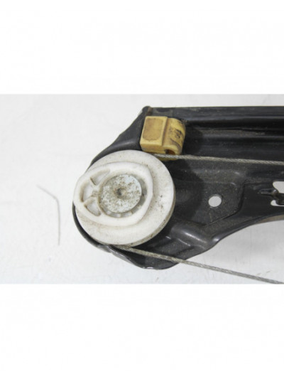 Elevalunas trasero derecho MERCEDES-BENZ CLASE C C 220 CDI 2001