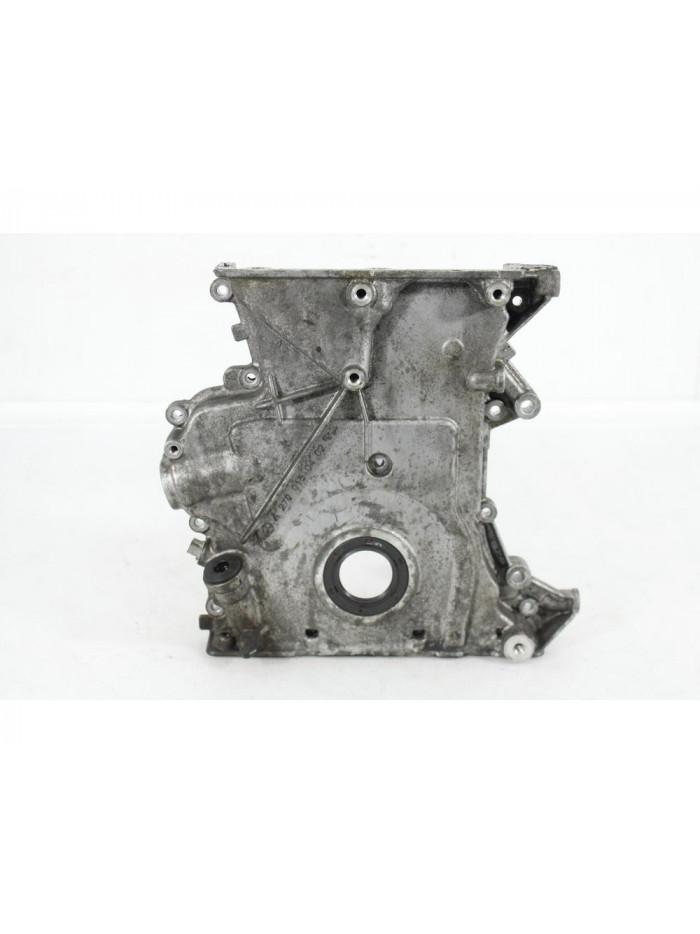 Recambio de tapa distribucion para mercedes-benz clase cla (w117) cla 180 (117.342) referencia OEM IAM A2700150402