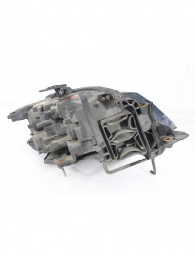 Faro izquierdo AUDI A4 B8 Avant 2.0 TDI 2010