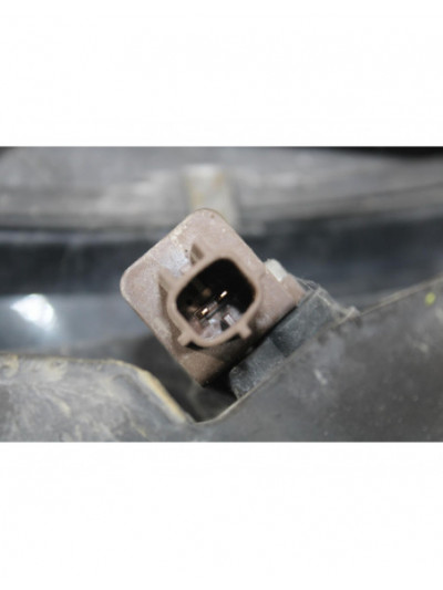 Faro izquierdo AUDI A4 B8 Avant 2.0 TDI 2010