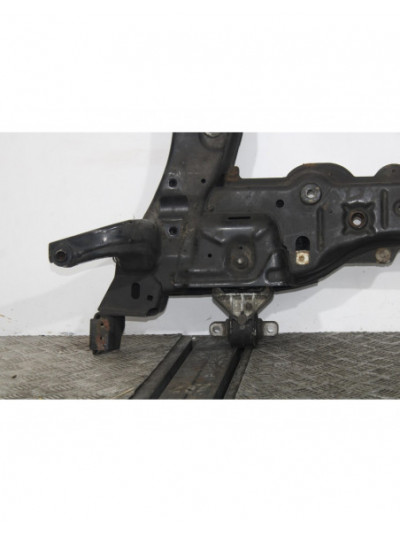 Recambio de puente delantero para mercedes-benz cla coupé (c117) cla 180 (117.342) referencia OEM IAM A2466201200A