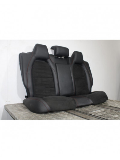 Asientos traseros MERCEDES-BENZ CLA Coupé CLA 180 2015