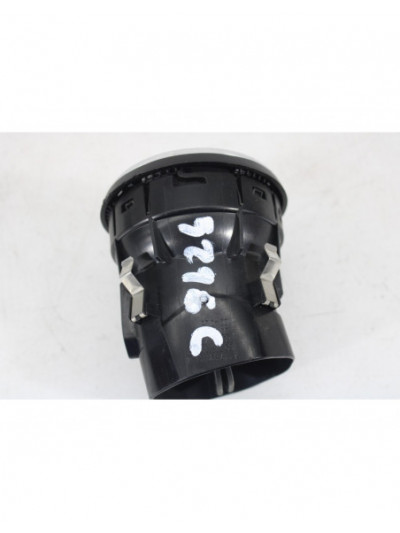 Rejilla aireadora MERCEDES-BENZ CLA Coupé CLA 180 2015