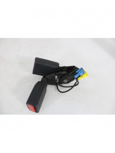 Recambio de anclaje cinturon trasero derecho para mercedes-benz cla coupé (c117) cla 180 (117.342) referencia OEM IAM A176860046