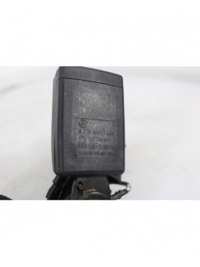 Recambio de anclaje cinturon trasero derecho para mercedes-benz cla coupé (c117) cla 180 (117.342) referencia OEM IAM A176860046