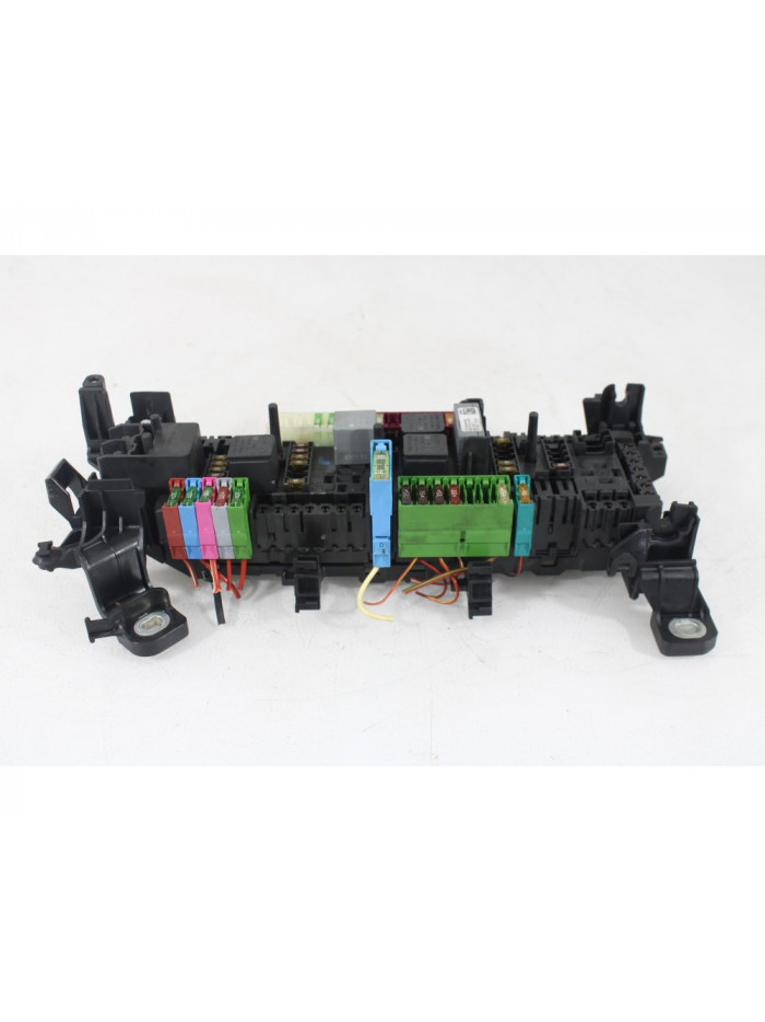 Recambio de caja reles / fusibles para mercedes-benz cla coupé (c117) cla 180 (117.342) referencia OEM IAM A2465400340