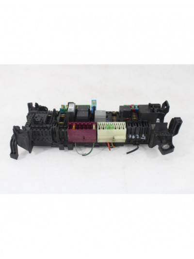 Recambio de caja reles / fusibles para mercedes-benz cla coupé (c117) cla 180 (117.342) referencia OEM IAM A2465400340