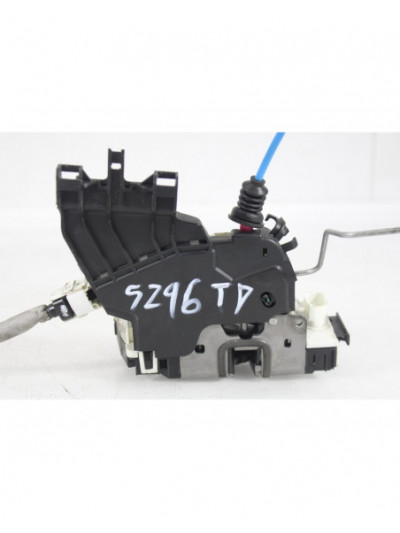 Recambio de cerradura puerta trasera derecha para mercedes-benz cla coupé (c117) cla 180 (117.342) referencia OEM IAM A117732020