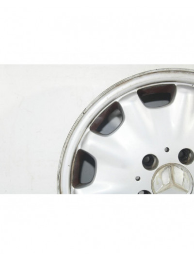 Recambio de llanta para mercedes-benz clase e (w210) e 300 d (210.020) referencia OEM IAM 2104010102/4