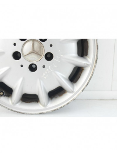 Recambio de llanta para mercedes-benz clase e (w210) e 300 d (210.020) referencia OEM IAM 2104011202/5083/3