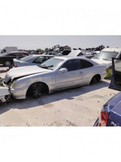 mercedes-benz clk (c208) del año 2001