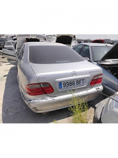 mercedes-benz clk (c208) del año 2001