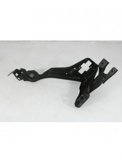 Recambio de soporte faro derecho para mercedes-benz clase c (w204) c 220 cdi (204.008) referencia OEM IAM PP204620590