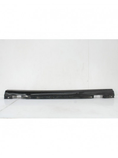 Recambio de faldon lateral derecho para mercedes-benz clase c (w204) familiar 200 t cdi (204.207) referencia OEM IAM A2046900440