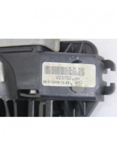 Maneta exterior delantera izquierda AUDI A4 BER. Básico 2008