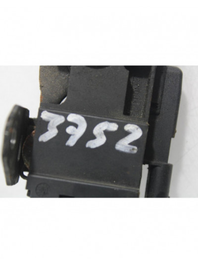 Recambio de cerradura capot para mercedes-benz clase c (w204) berlina c 200 cdi blueefficiency (204.001) referencia OEM IAM 2048